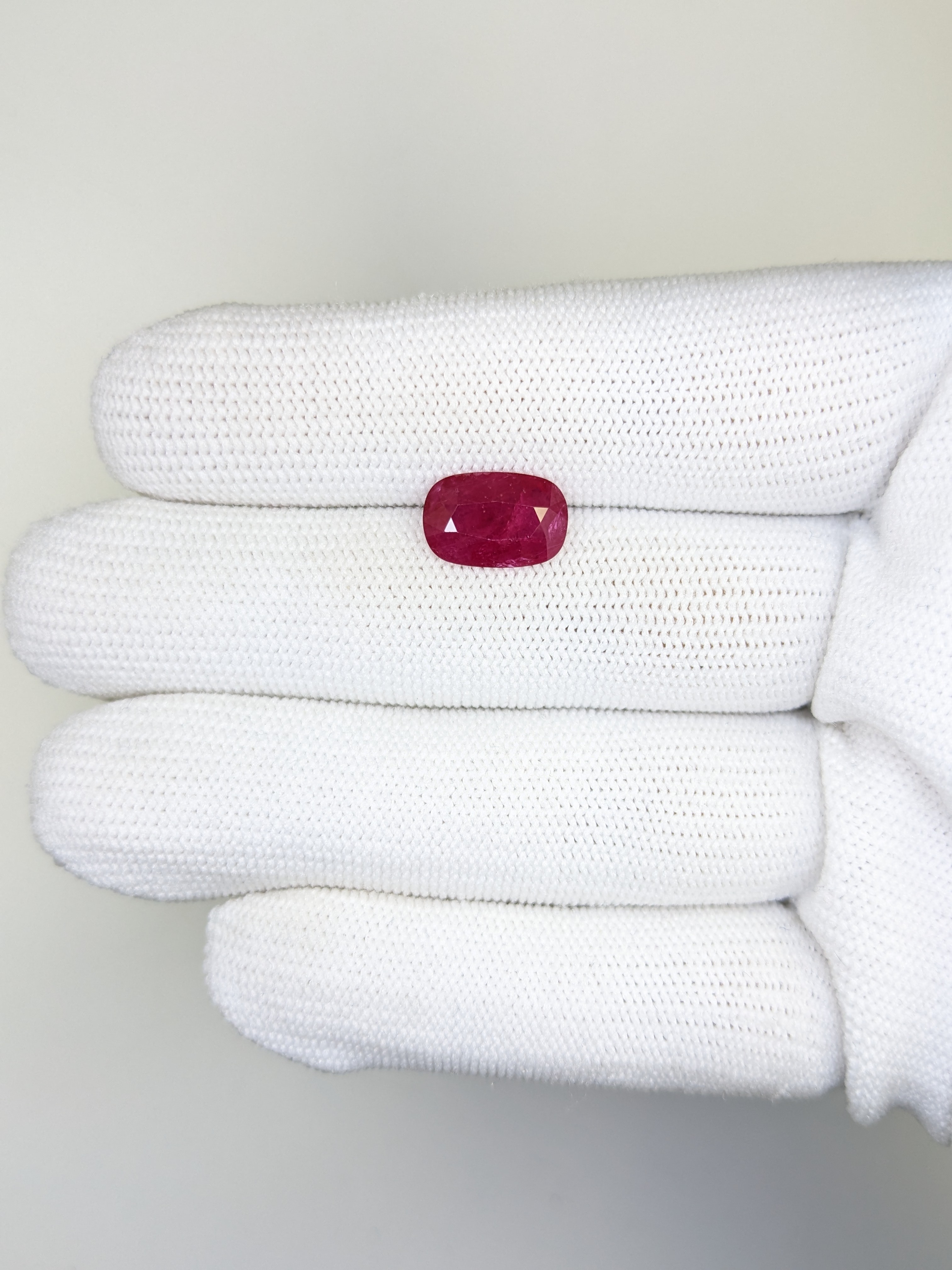 RUBY Cushion: 3.38ct