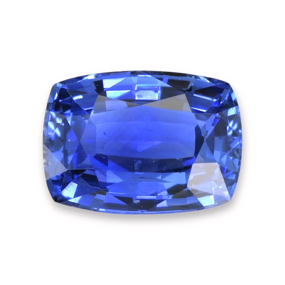 Sapphire Cushion: 2.60ct