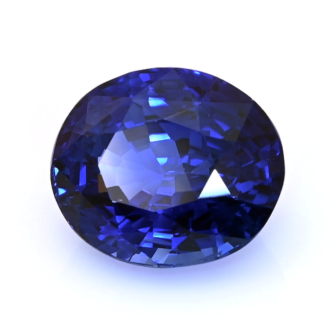 Sapphire Oval: 4.42ct