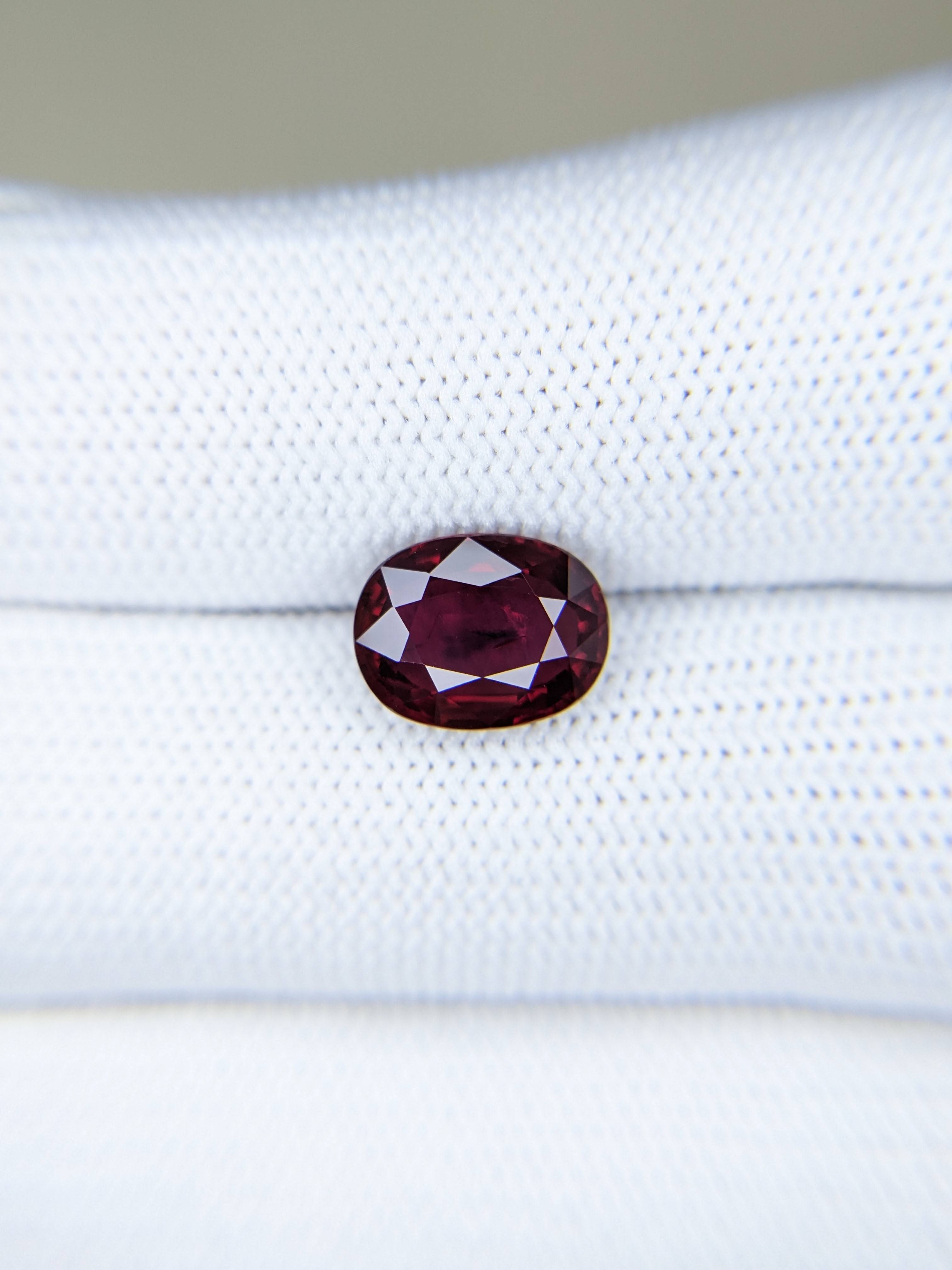 Ruby Oval: 3.22ct