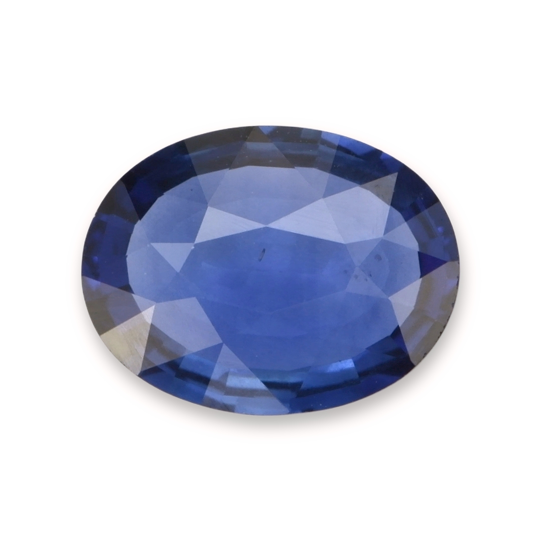 Sapphire Oval: 3.59ct