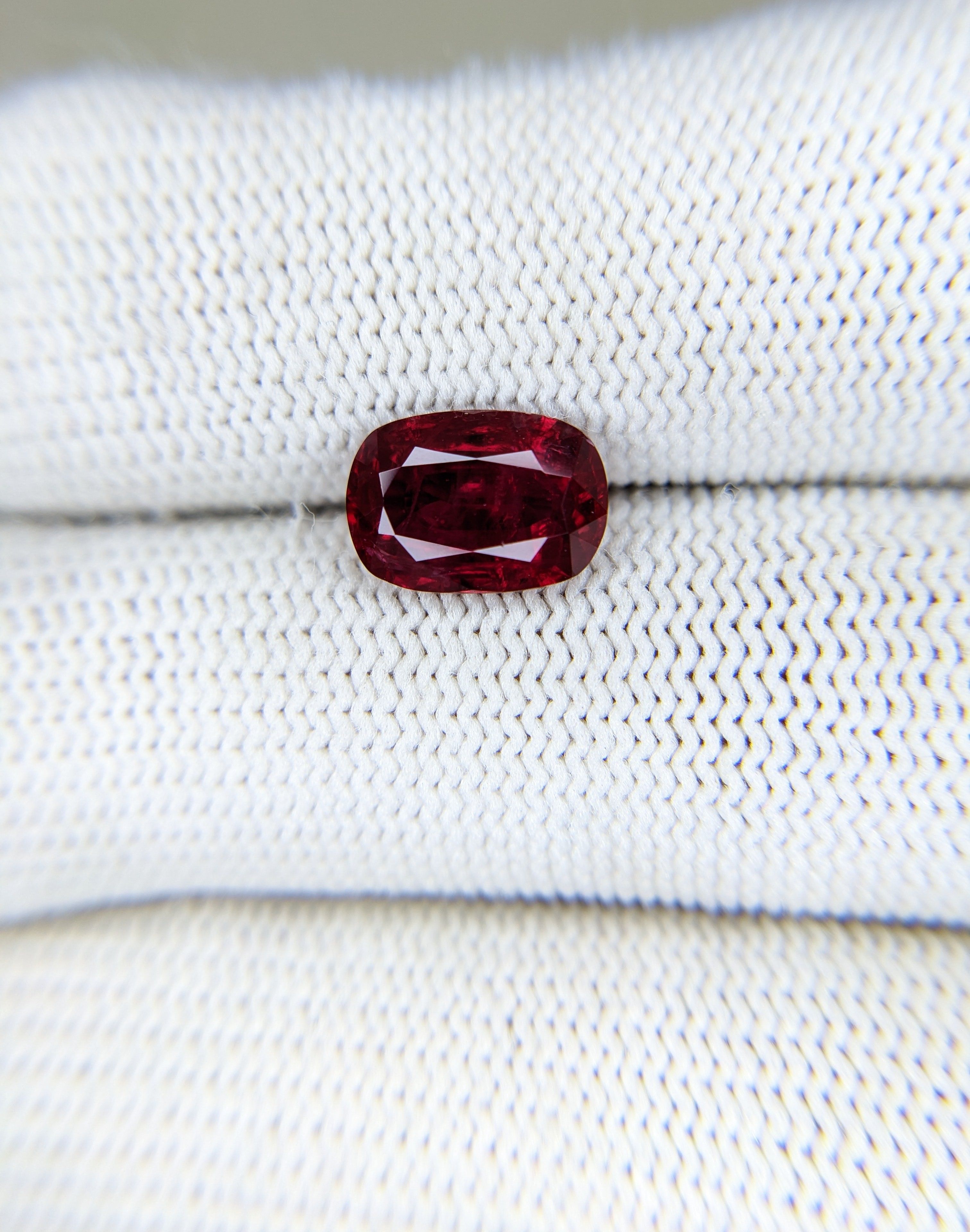RUBY Cushion: 3.08ct